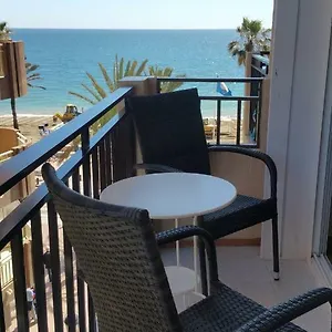 https://studio-apartment-yate1.1costadelsol.com